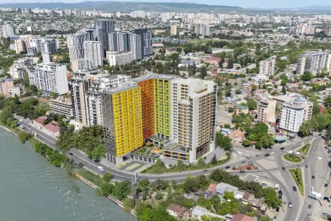 აპექს ისანი
